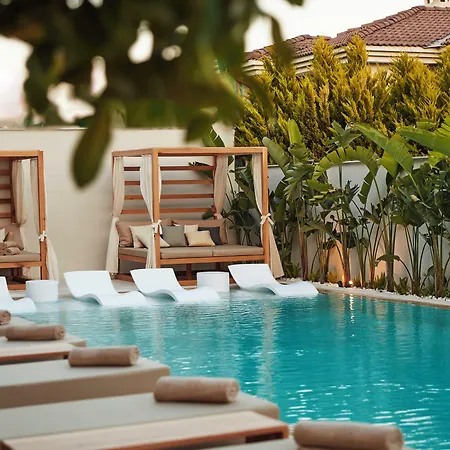 Venzi Ayayorgi-adult Only 15 * Çeşme