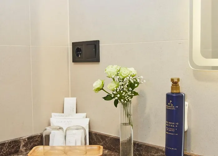 Venzi Ayayorgi-adult Only 15 Çeşme