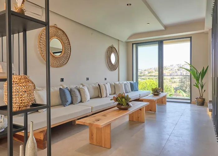 Venzi Ayayorgi-adult Only 15 Çeşme