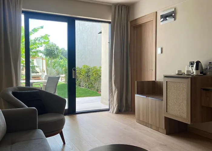 Venzi Ayayorgi-adult Only 15 Hotell Çeşme